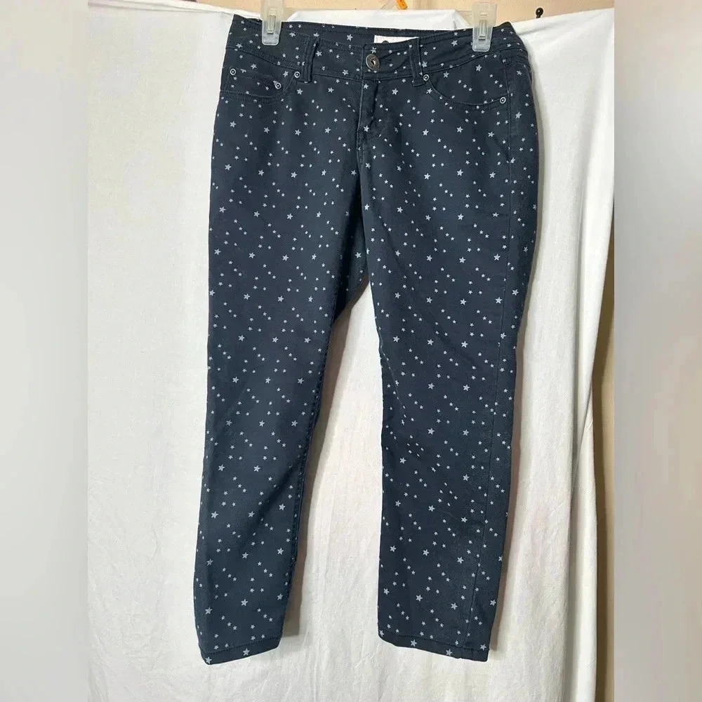 Navy with star crop pants, juniors size‎ 7